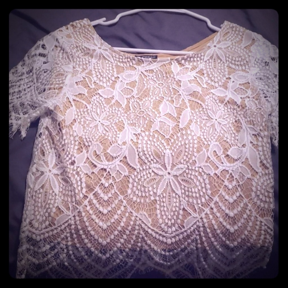 Express Lace Cropped Tee